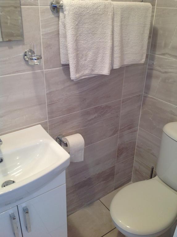 Repton Private Hotel Romford Ngoại thất bức ảnh